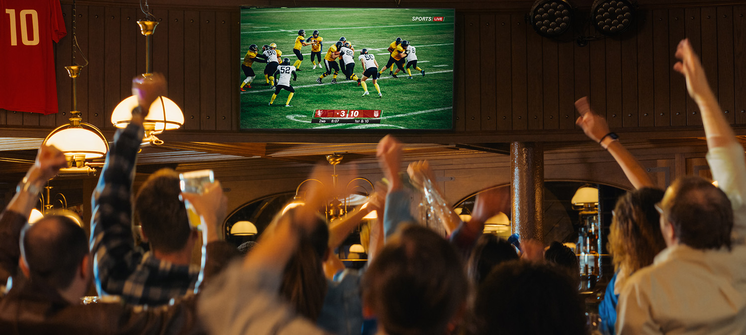 Where Sports Bars Can Find Football Games Online